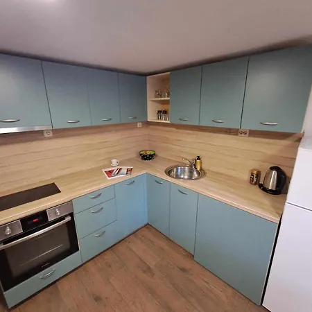 House 1 & 2 Floor *