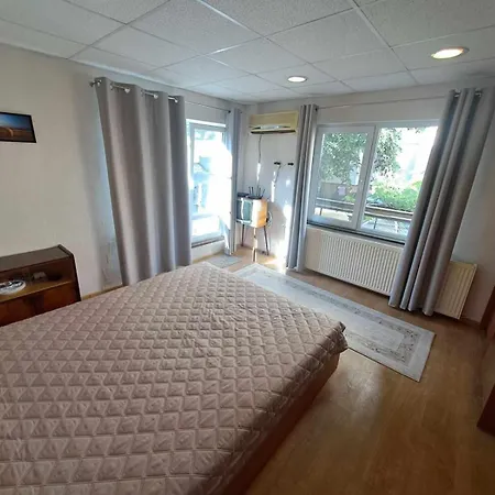 House 1 & 2 Floor *