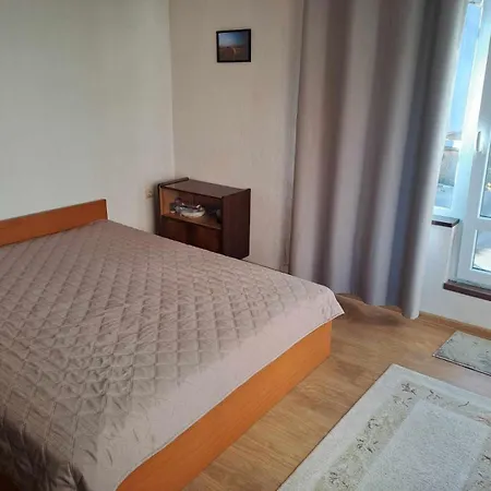 House 1 & 2 Floor