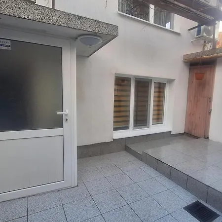 Apartament House Chaya *